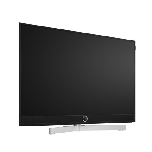 Loewe stellar 42 dr+ lava OLED TV schräg von vorne mit schwarzem Bildschirm gesamte Breite – High-End Fernseher mit Lava-Design und OLED Display